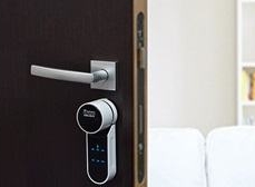 serrure connectee entr vachette à Macon